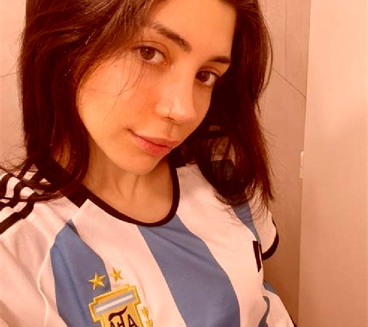 Abril Aladren escort