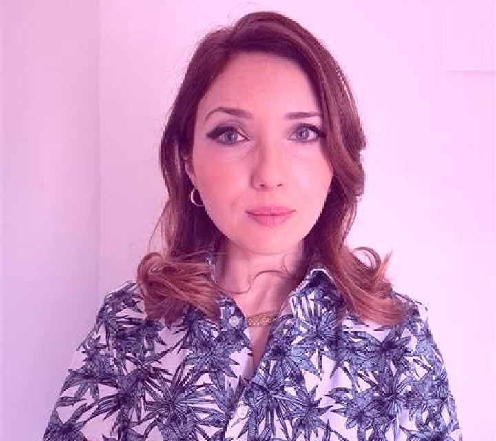 Adriana Hontalbilla escort