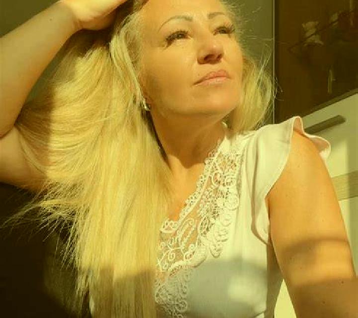 Alba 3 Almendra escort
