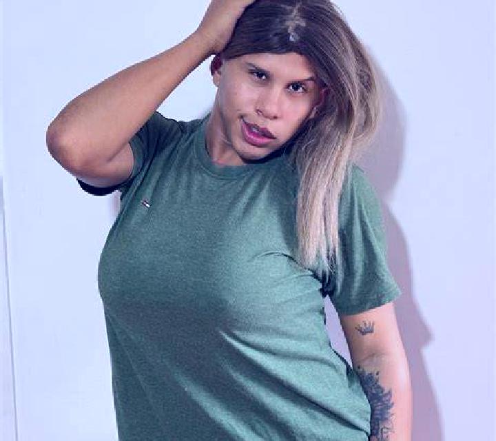 Alba Laredo escort