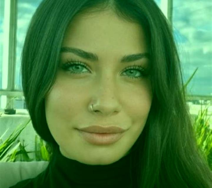 Alejandra 2 La Pueblanueva escort