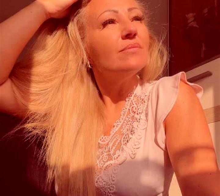 Alejandra Balazote escort