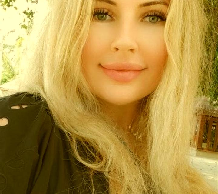 Amaya 2 Madrigalejo escort