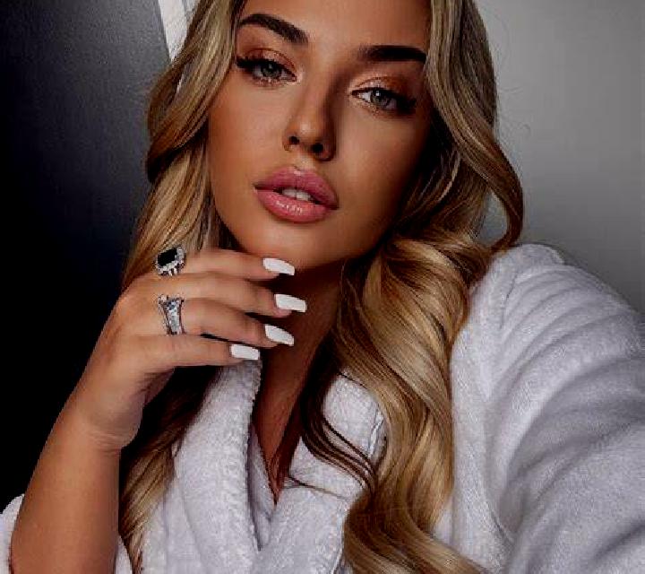 Antonella Pozuelo de Zarzon escort