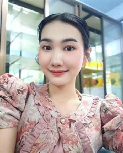 Aurora 3 Rugat escort