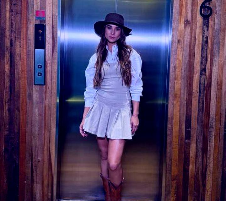 Beatriz Castellanos de Villiquera escort