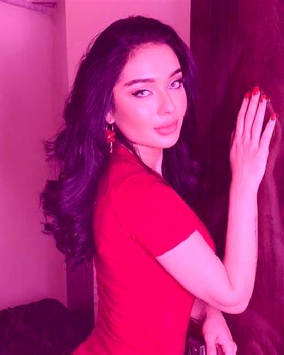 Beatriz Sienes escort