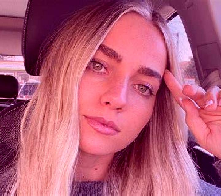 Camila 2 Espeluy escort