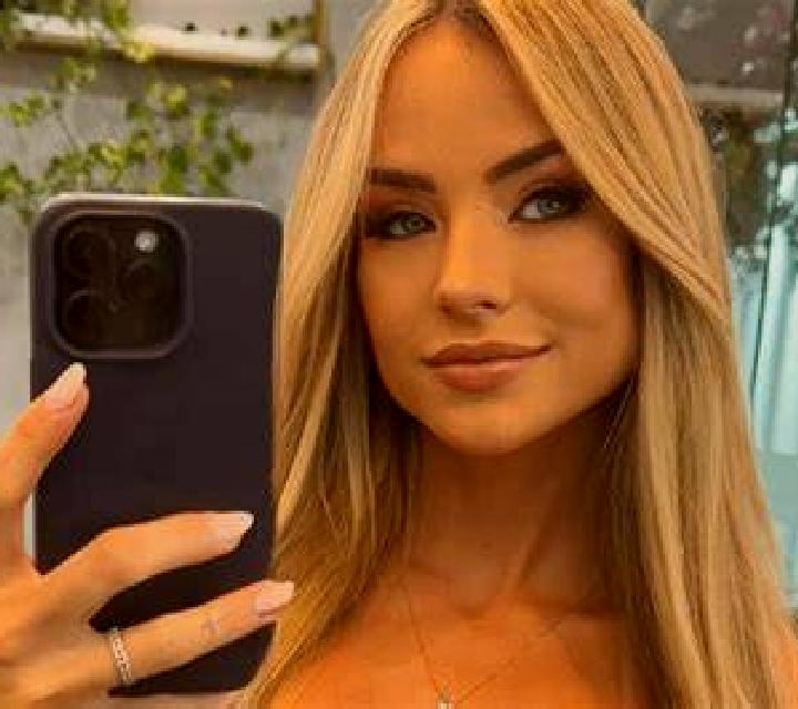 Camila 3 Baeza escort