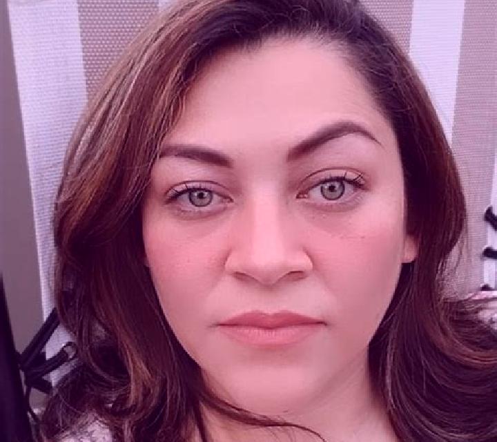 Camila 3 Corte de Peleas escort
