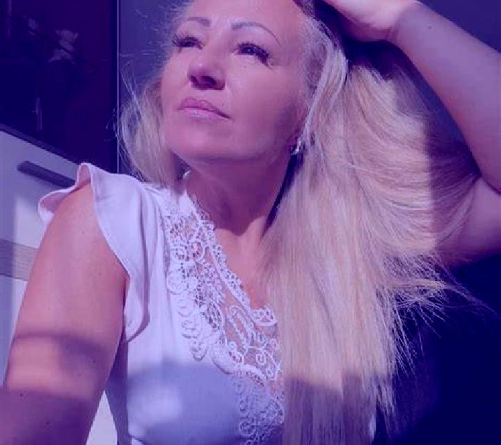 Carla Membrillera escort