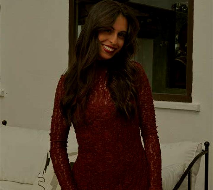 Carla Pasaia escort