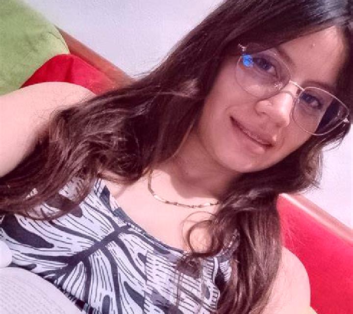 Cielo Cabezas de Alambre escort
