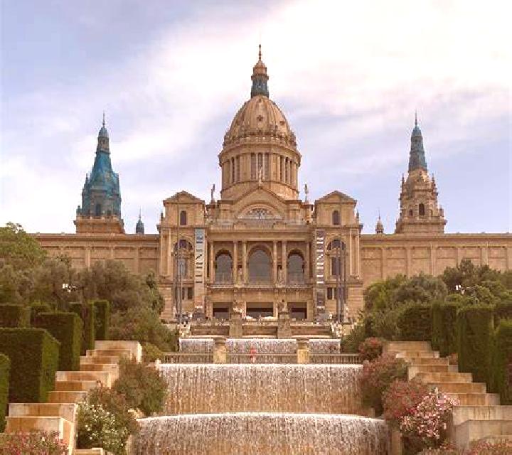 Claudia Mutriku escort