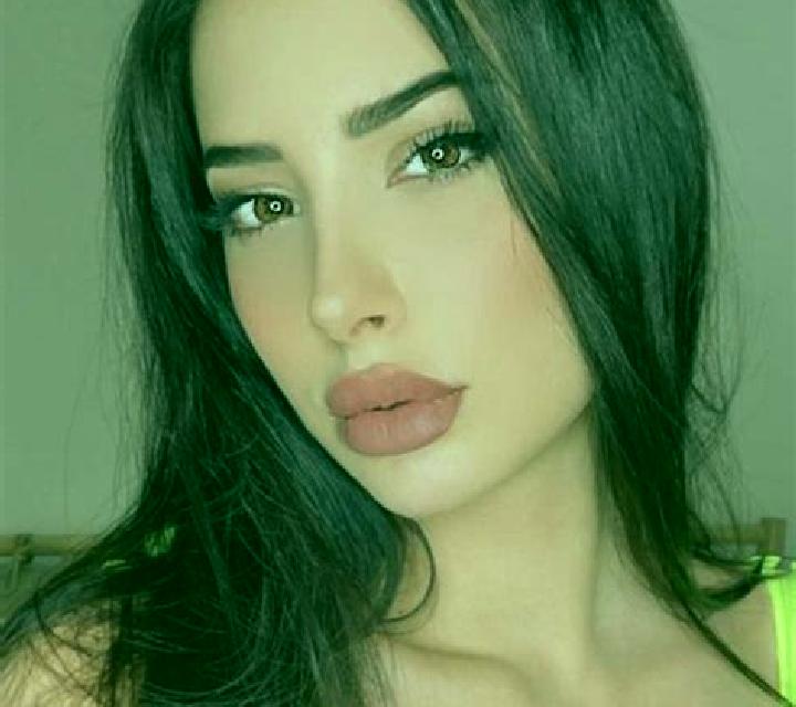 Cristina Instincion escort