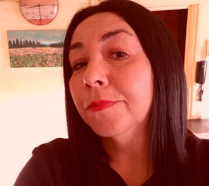 Daniela 2 Bot escort