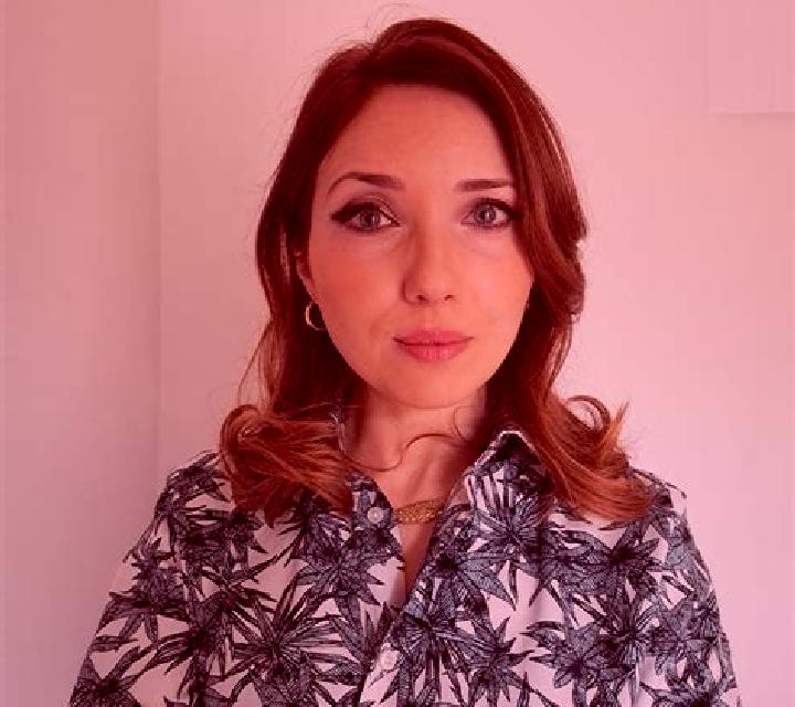 Elena 2 Es Castell escort