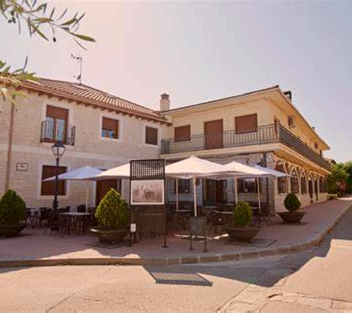 Estrella Fustinana escort