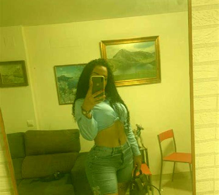 Florencia Barbate escort