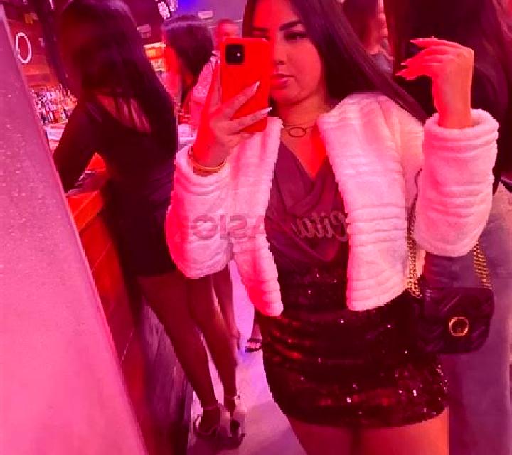 Gabriela 2 Dos Hermanas escort