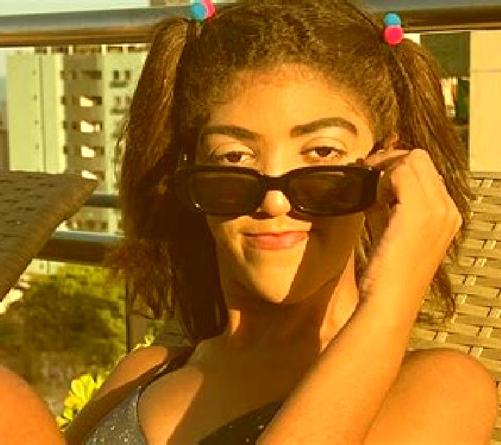 Giulia Vega de Santa Maria escort