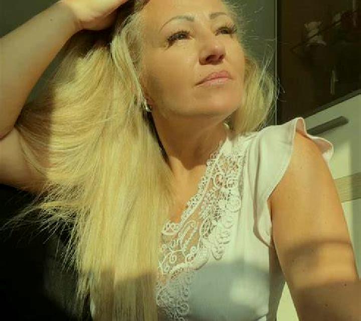 Irene 2 Camaleno escort