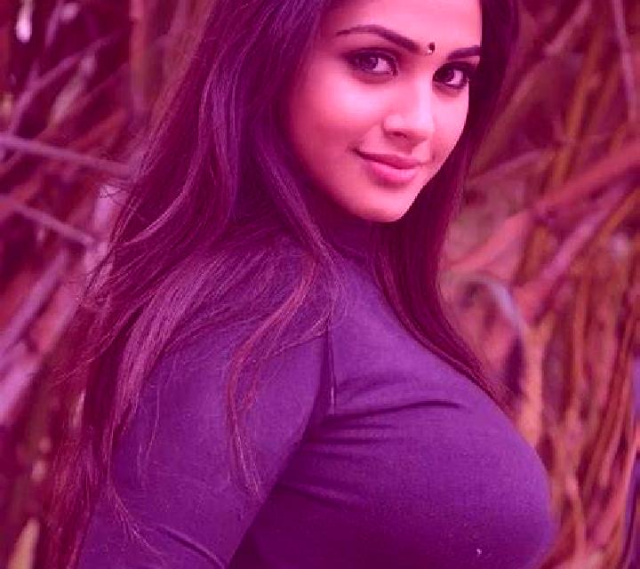 Irene 3 Angles escort
