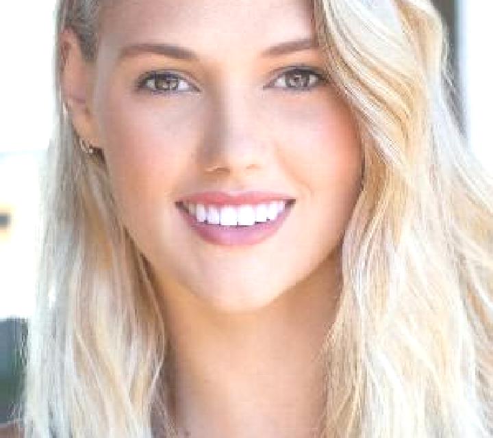 Isabella Ababuj escort