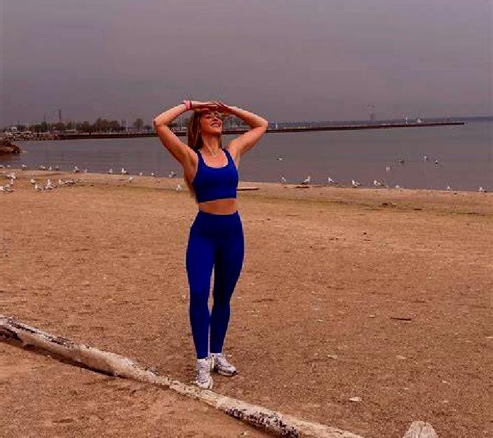 Jade Zarapicos escort