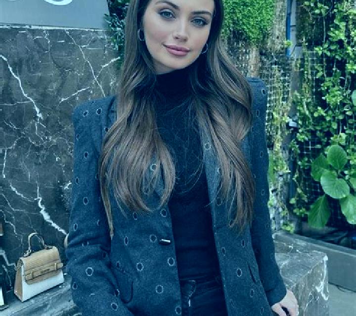 Josefina Adrada de Haza escort