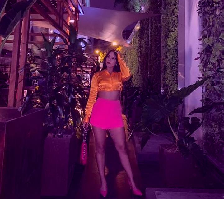 Julia 3 Bufali escort