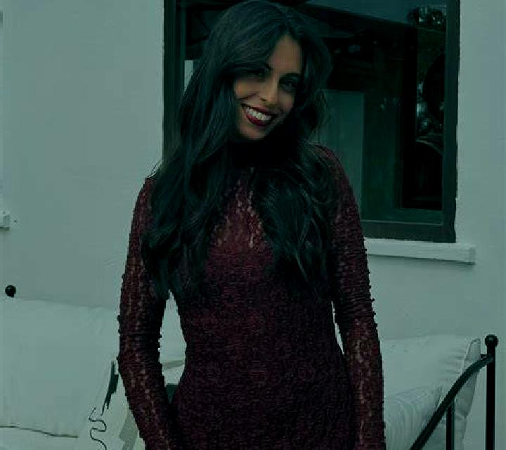 Julia Carrena escort