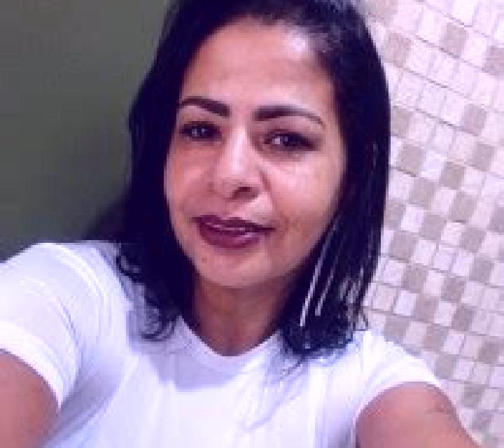 Julia Goya escort