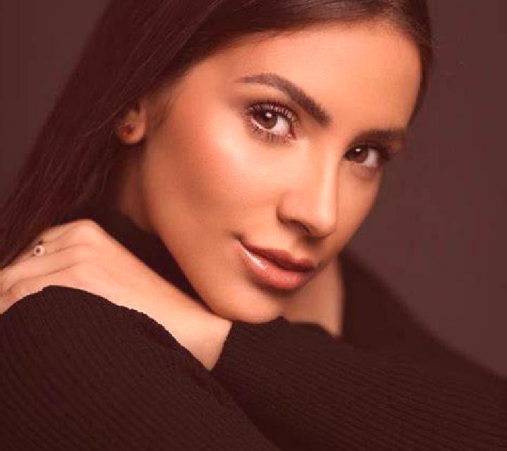Lola Castanar de Ibor escort