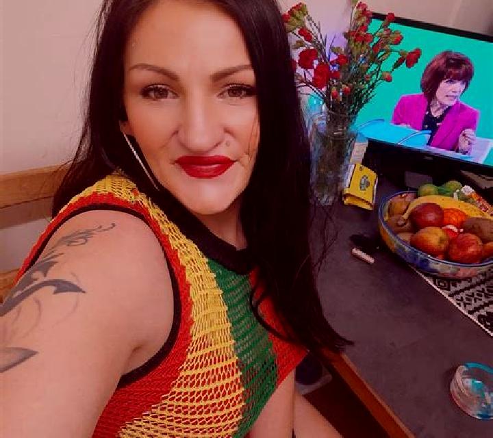 Lola La Llacuna escort