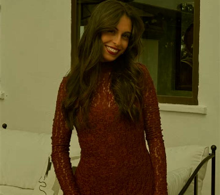 Lola Manises escort