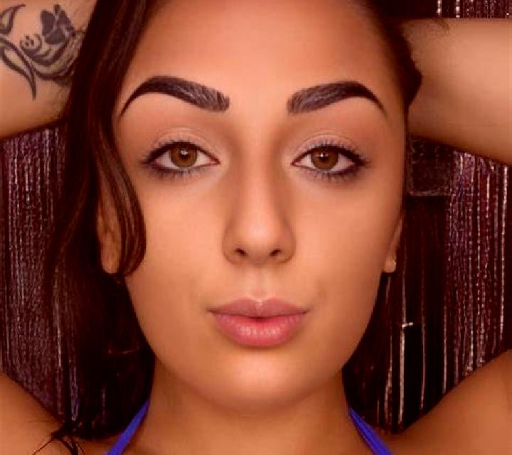 Lorena Aras escort