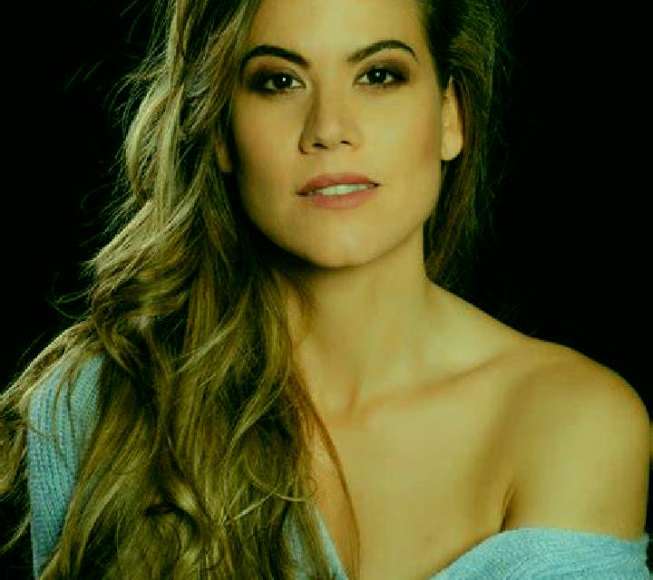 Lucía Valverde de Campos escort