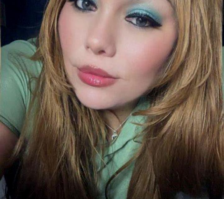 Luna 2 Lobras escort