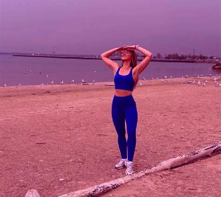 Luna 2 Villar de Corneja escort