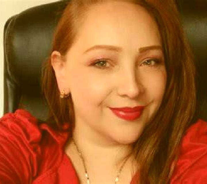 Luna Pozo Lorente escort