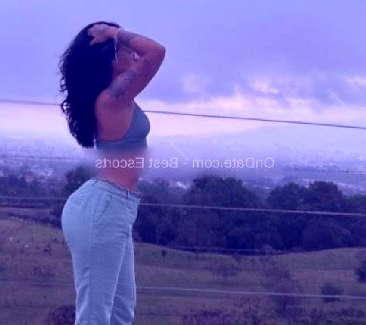 Manuela 3 Sora escort
