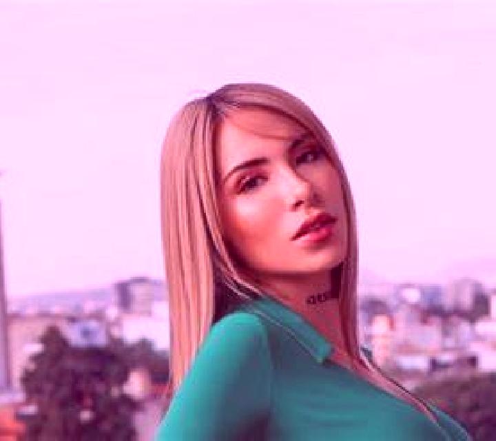Manuela Navaconcejo escort