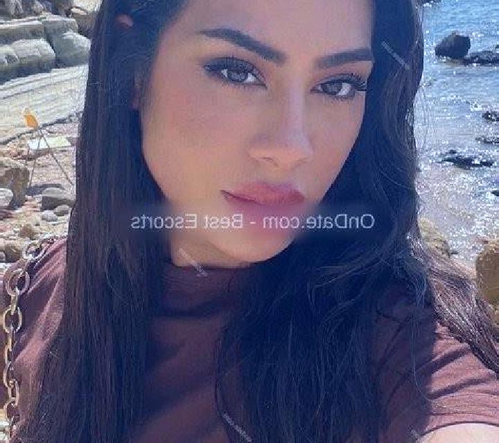 María Alhama de Granada escort