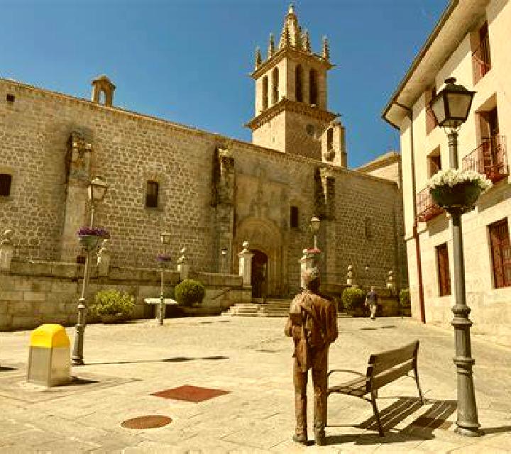 María Gobernador escort