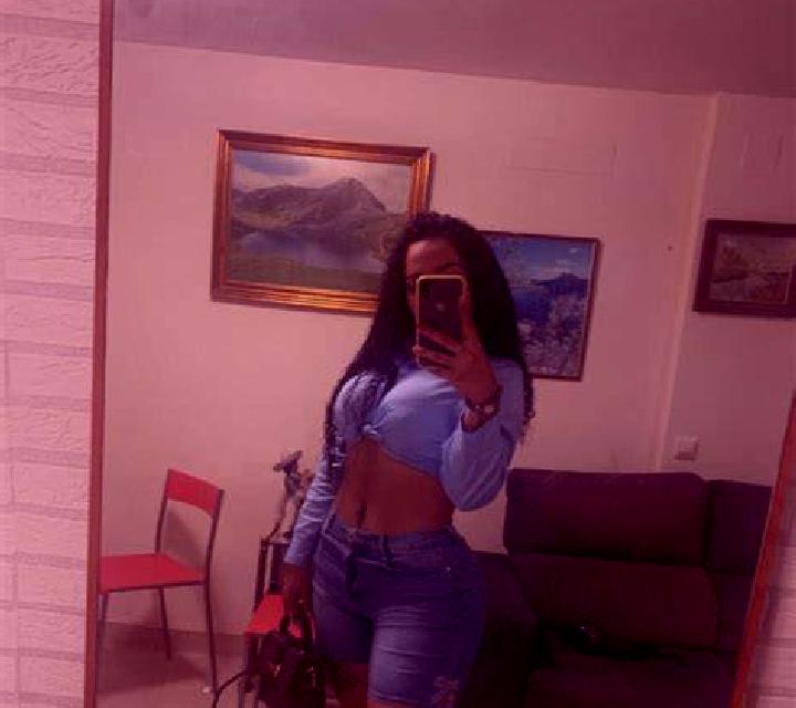 María Portomarin escort
