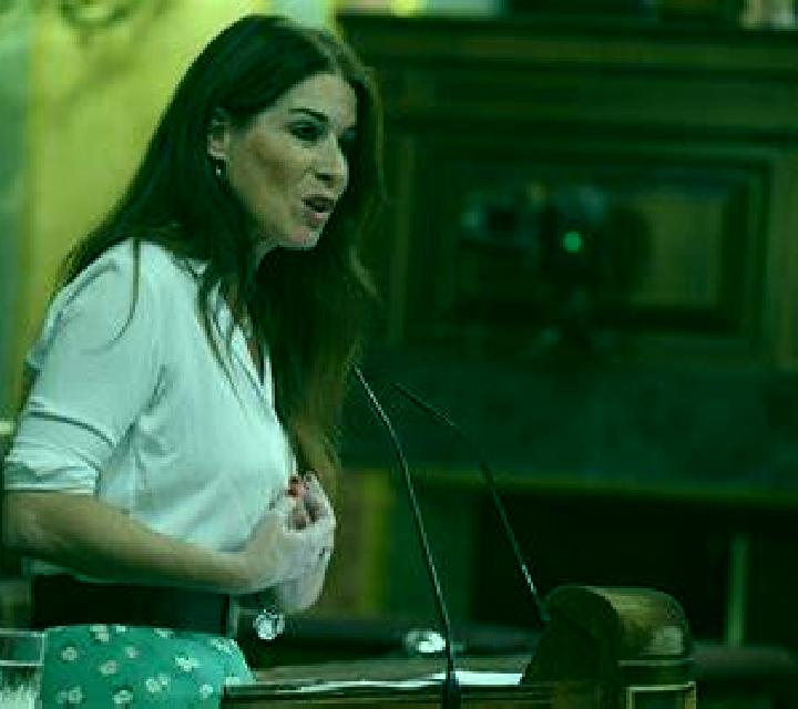 María Torlengua escort