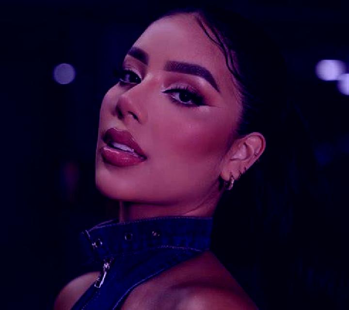 Mariana Lavapies escort