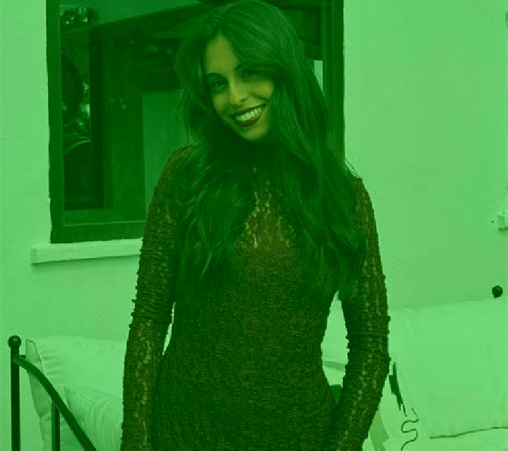 Marta 2 Alfes escort