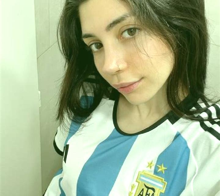 Martina Biscarrues escort